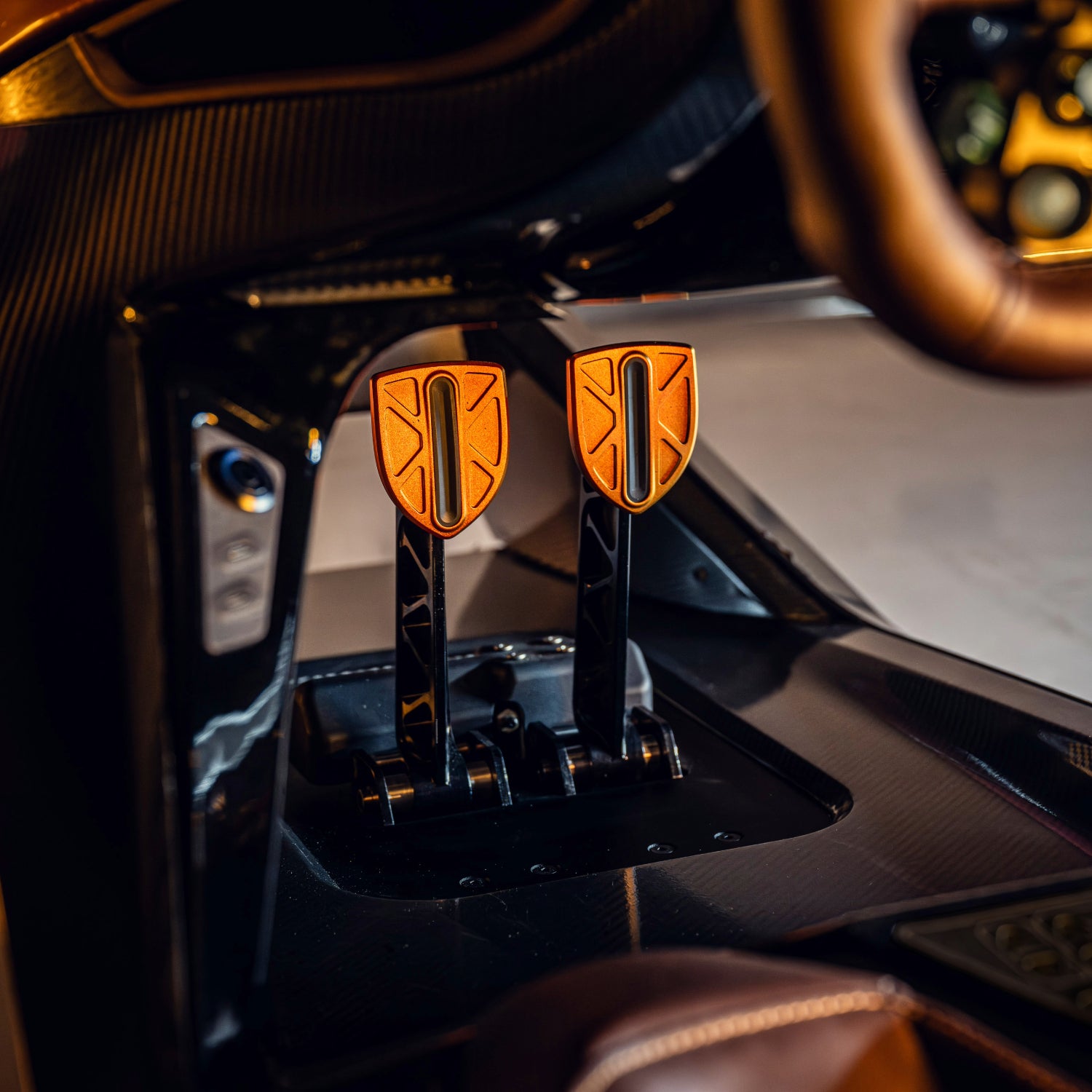 Levitty Racing Simulator Be-Spoke Pedals